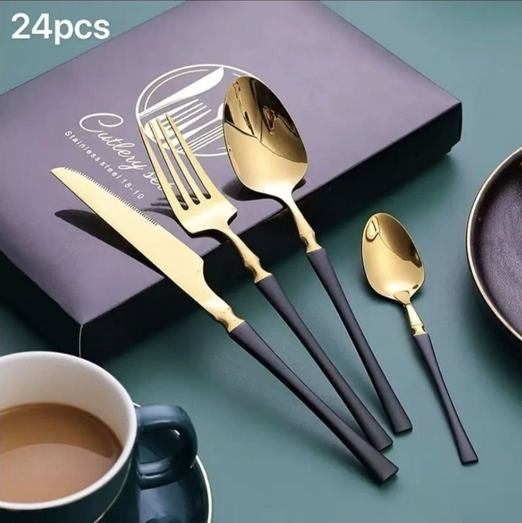 Elegant 24-delars bestickset i guld och svart – stilren dukning varje dag