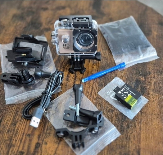 1080P HD champagnefärg actionkamera med Tillbehör – För alla dina äventyr